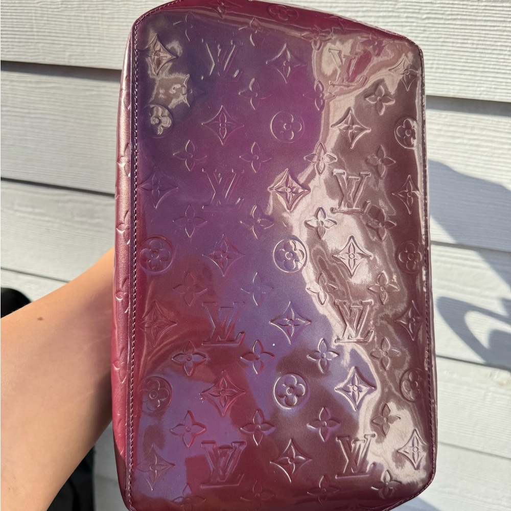 Authentic Vintage Louis Vuitton Monogram Bellevue PM Deep Burgundy Patent Tote - Picture 5 of 9